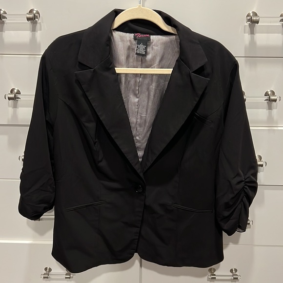 torrid Jackets & Blazers - Torrid blazer w/ruched sleeves and striped lining, size 2